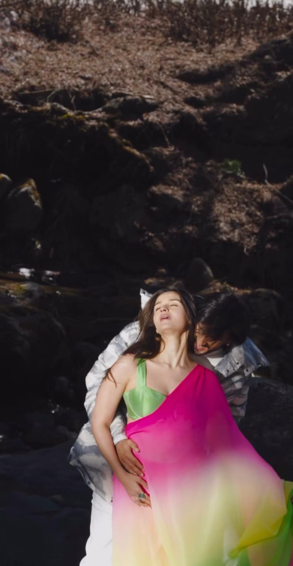 Breathtaking backdrops and sartorial splendor - Ranveer and Alia's stunning BTS fashion in the snow.