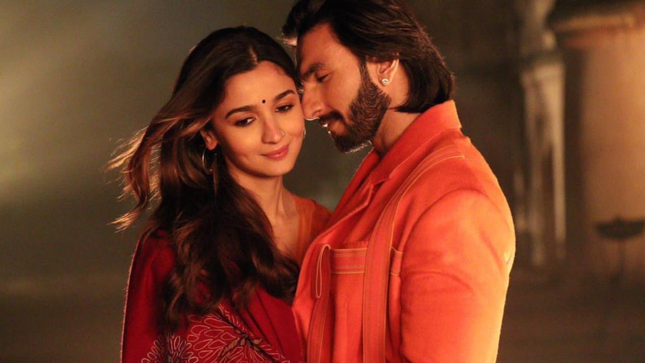 'Rocky Aur Rani Kii Prem Kahaani' Trailer: Netizens in splits about these scenes from Karan Johar's film