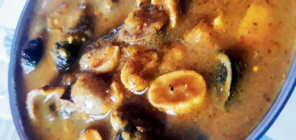 Closer home in Jharkhand, this season sparks a craving for Rugda curry, a thickish gravy made with seasonal produce: A small, round, muddy white ball mushroom indigenous to the state. Rugda or puttu as some call it, grows under the soil, at the base of sal trees in the humid forests around Ranchi. It has a rubber like tough exterior and holds a yolk-like black substance inside which gives the rugda its umami taste. It has a meaty flavour similar to chicken liver, and also has higher protein content than any other variety of mushrooms. Steaming rugda curry—made with whole spices, onions and slit green chillies—is a hot favourite in Jharkhand.