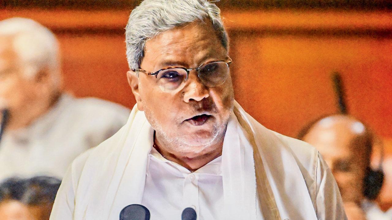 Insurance for delivery personnel: Karnataka CM