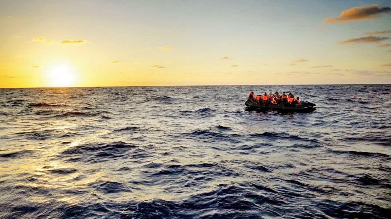 Spain rescues 86 immigrants