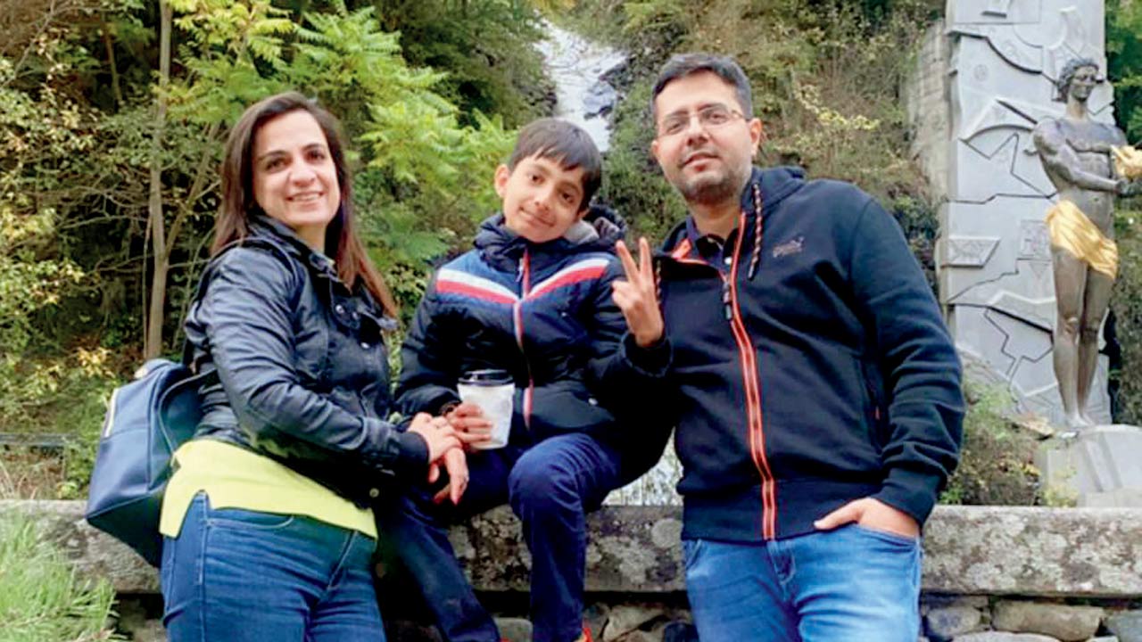 Hamza with mother Jumana and father Murtuza Balasinorwala