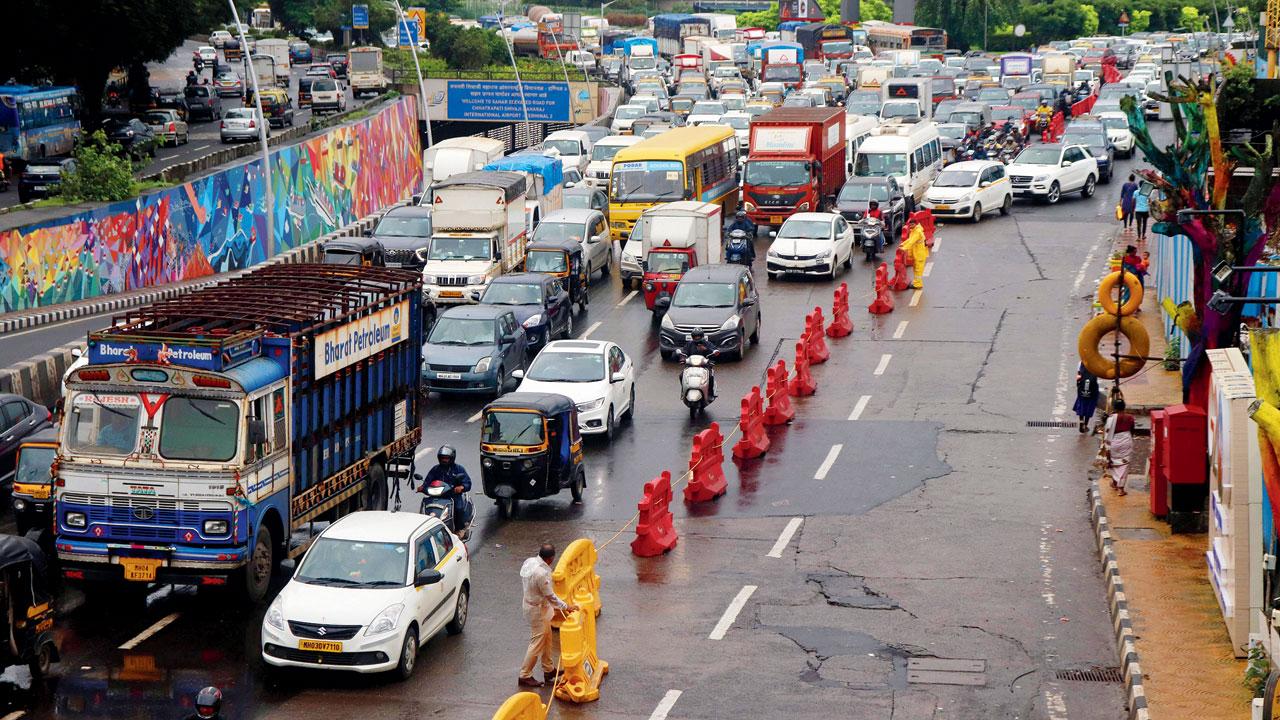 Even local residents of Vile Parle travelling in autos were told to go upto Vakola and return. Pic/Anurag Ahire