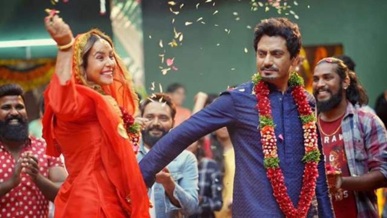 'Baarish Ki Jaaye' 
It is a song featuring Nawazuddin Siddiqui and Sunanda Sharma as a cute couple