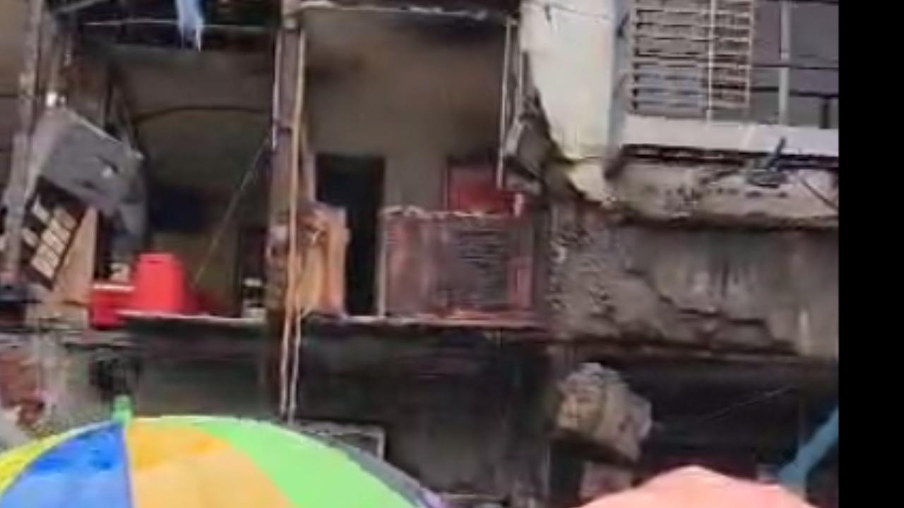 Four days ago, the municipal corporation evacuated the building due to its poor condition, an official said