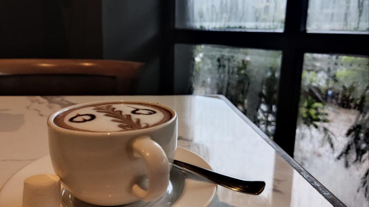 Indulge in creamy hot chocolate during monsoon at these Mumbai cafes in Dadar