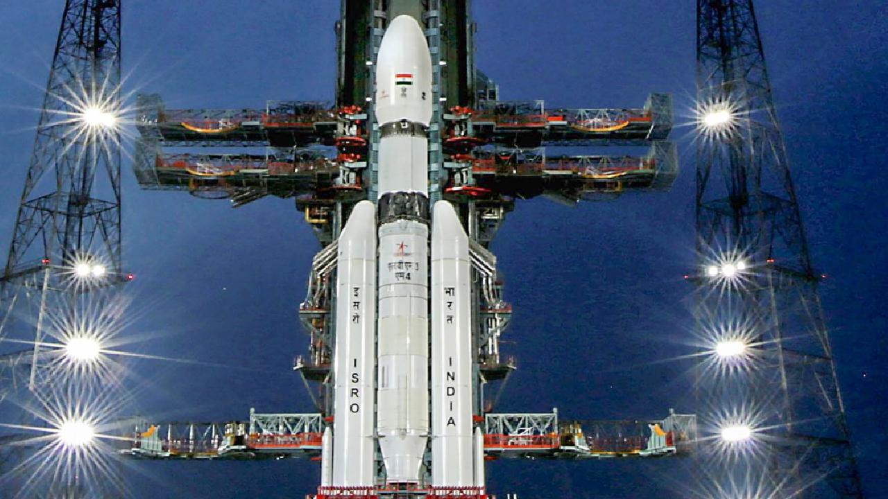 According to the Indian Space Research Organisation, PSLV-C11 was an updated version of the standard configuration of a PSLV. Weighing 320 tonnes at lift-off, the vehicle used larger strap-on motors to achieve higher payload capability