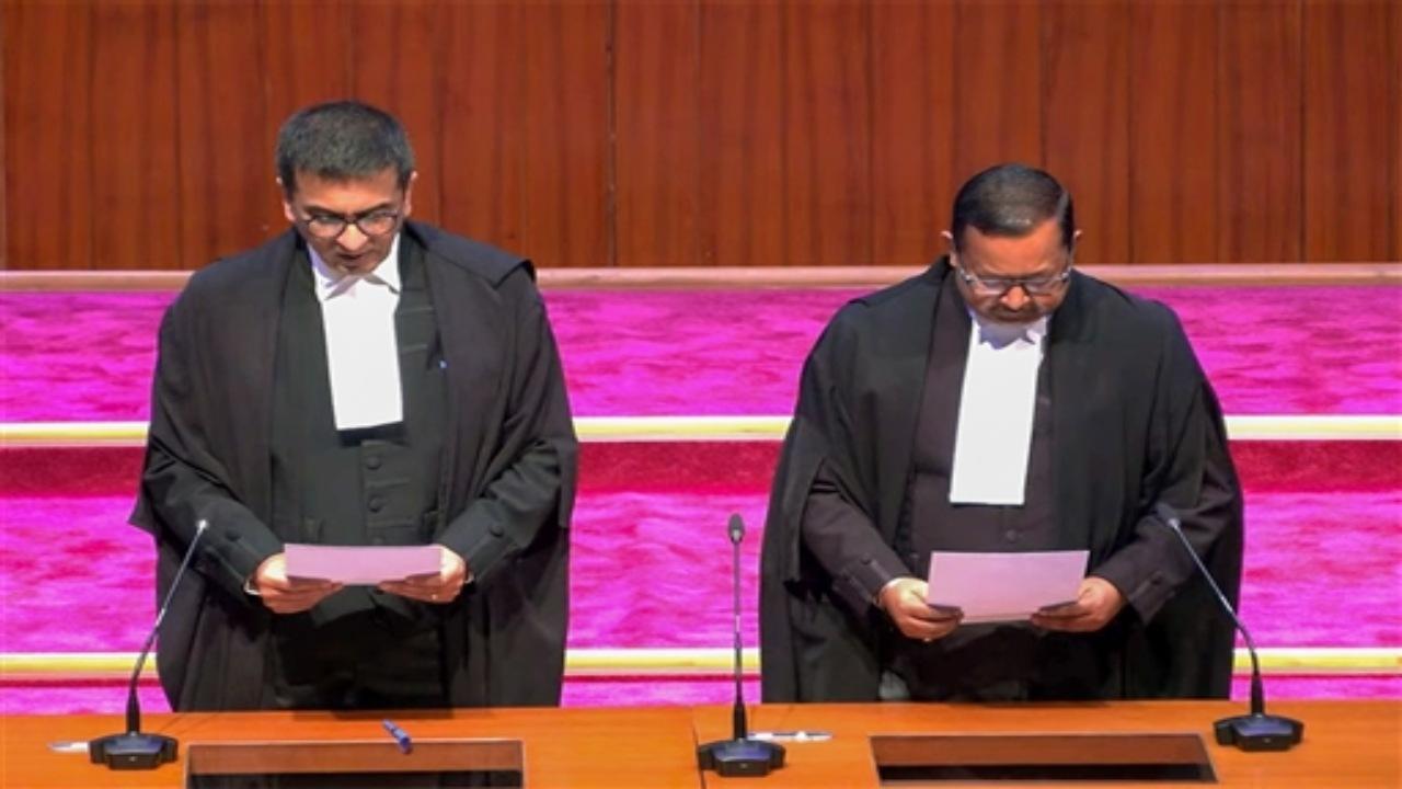 Justice Ujjal Bhuyan and Justice SV Bhatti took oath as judges of the Supreme Court on Friday. Chief Justice of India DY Chandrachud administered the oath to the Justices Bhuyan and Bhatti. Photos/ANI