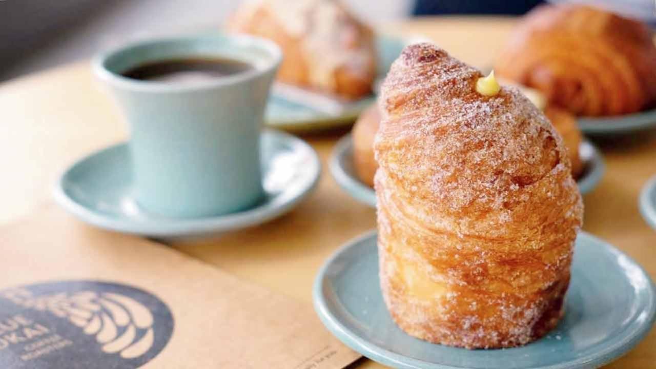 Cruffins, a mix of croissants and muffins, are increasingly becoming a favourite among dessert lovers. Coated with the crunchiness of a croissant and filled with the softness of a muffin, get this dessert here.At: Blue Tokai Cafe, Mahalaxmi; Fort; Bandra; Chembur; OshiwaraLog on to: bluetokaicoffee.comCost: Rs 220 onwards