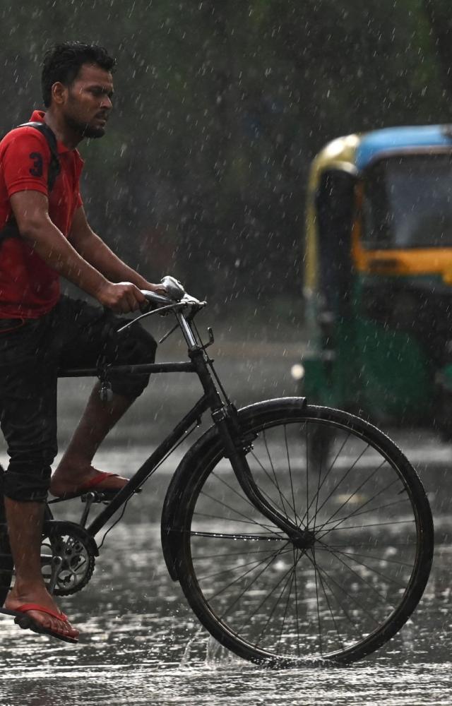 Rains lash parts of Delhi