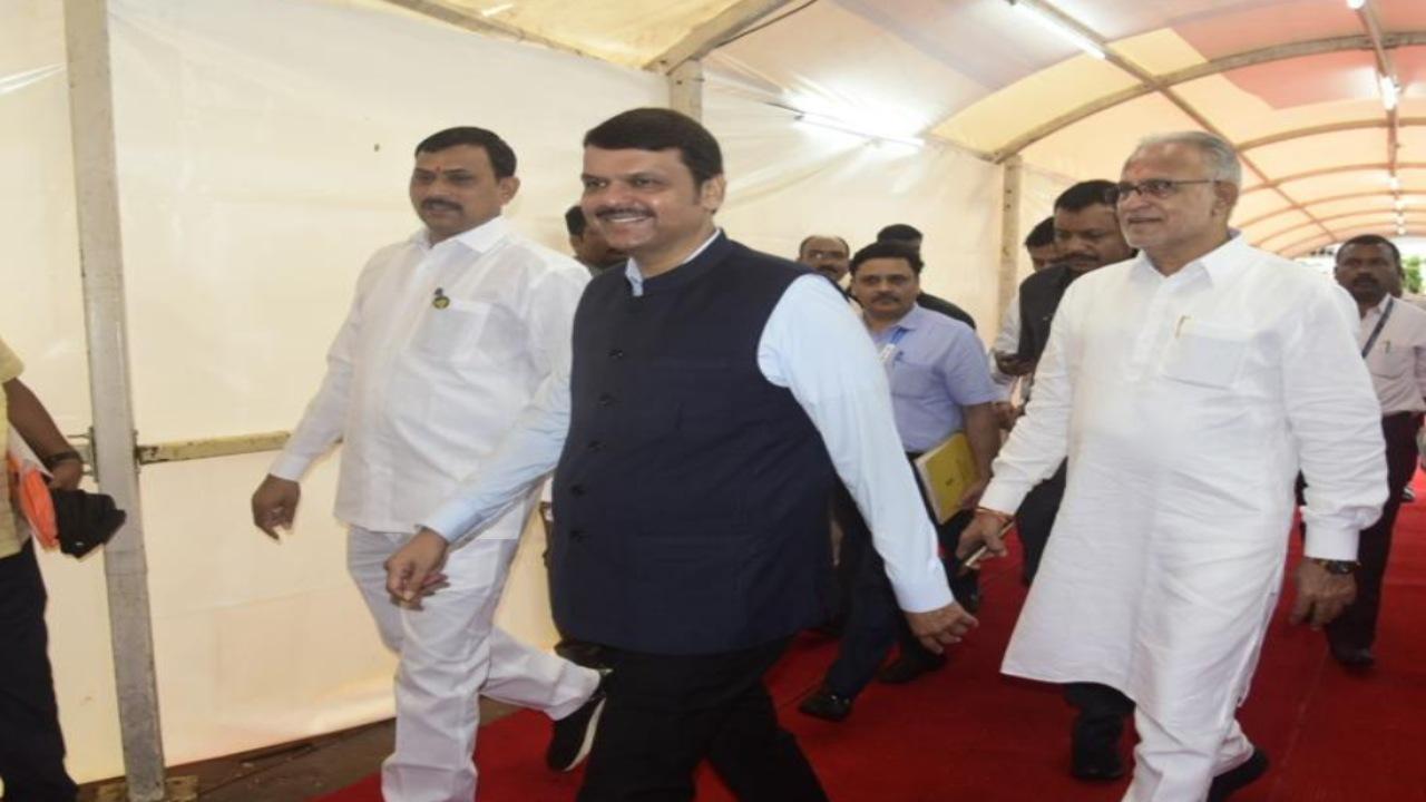 Mumbai: Police personnel won't be taken on contract, says Maharashtra Dy CM Fadnavis