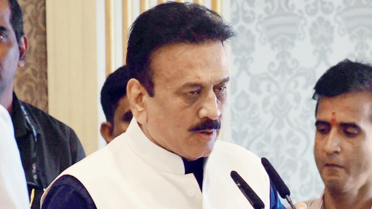 Girish Mahajan
