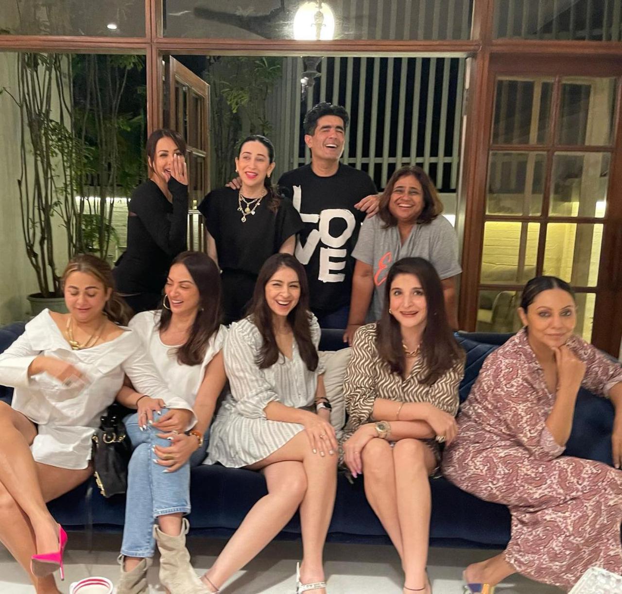 Throwback to the time, when the star wives had a gala time with the likes of Karisma Kapoor, Manish Malhotra, Gauri Khan and others