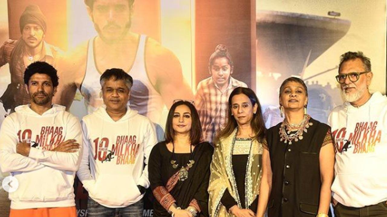 Farhan Akhtar posts pictures from 10th anniversary special screening of ‘Bhaag Milkha Bhaag’