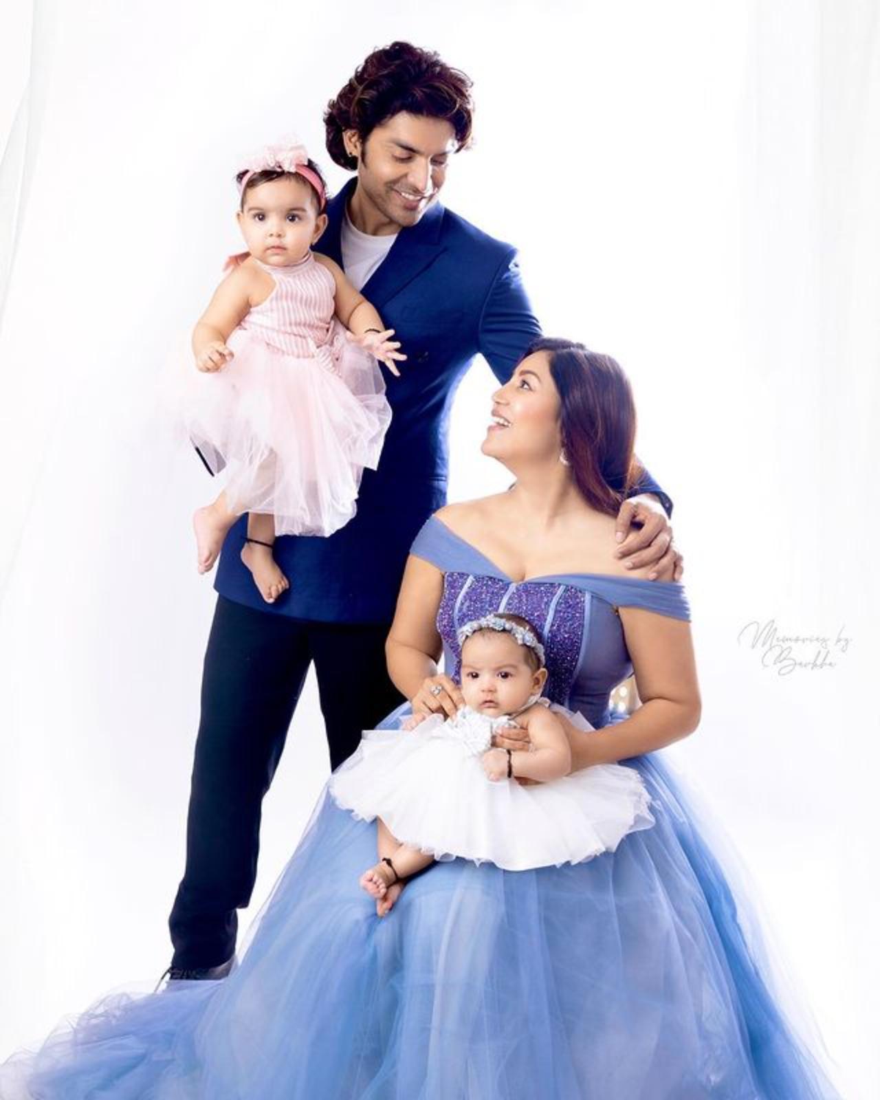  Four months after giving birth to their first child, the couple announced their second pregnancy. On November 14 they again became parents to a baby girl Divisha