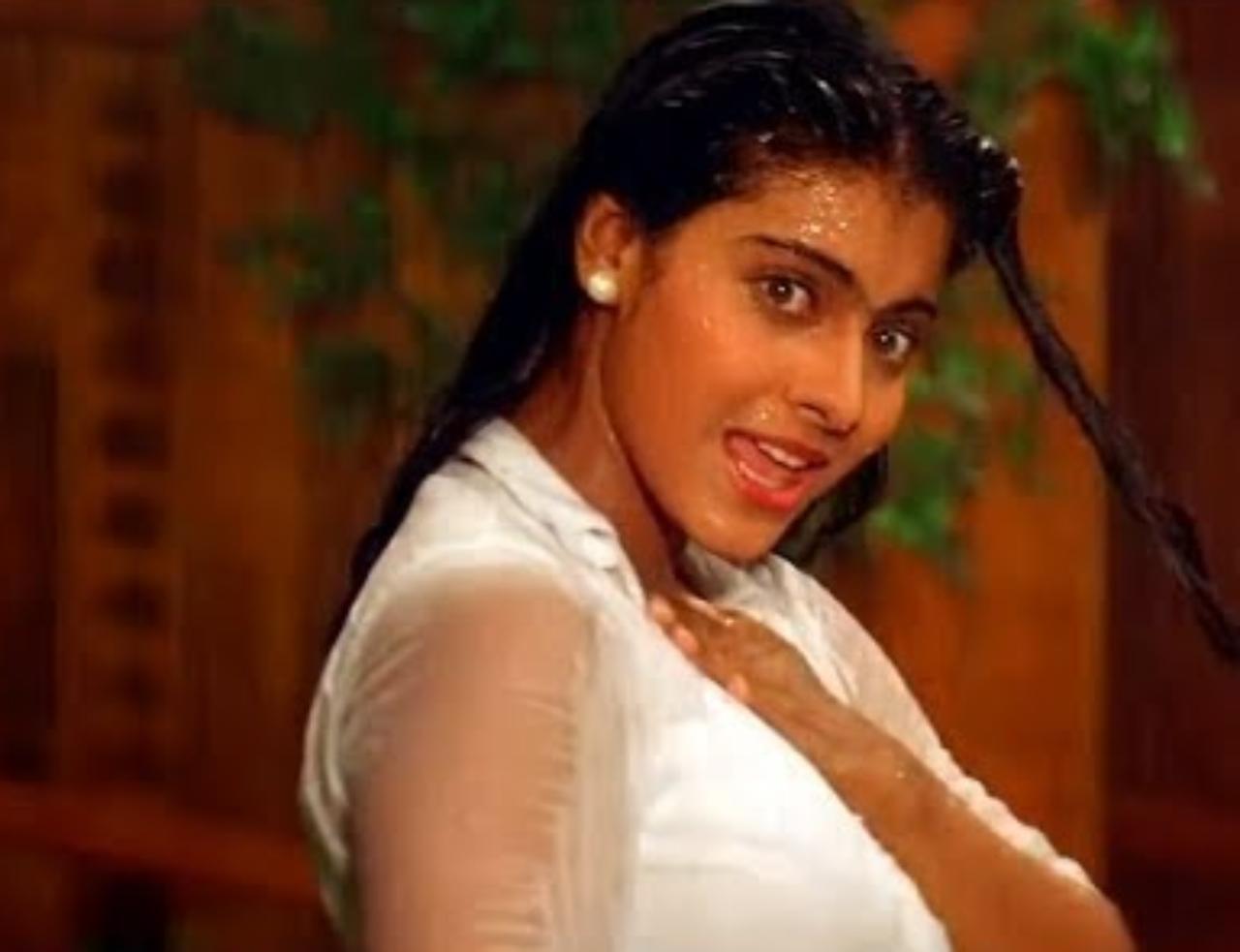 It is not possible to look at Kajol dancing to ‘Mere Khwaabon Mein Jo Aye’ and not want to recreate it. This is the song you want to dance to, to avoid all your Monday blues