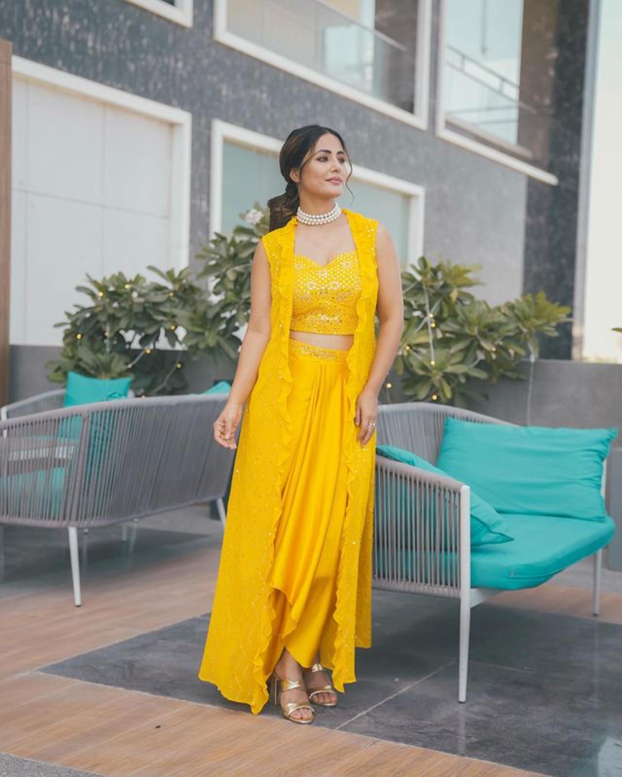 The actress looks like a sunflower in her yellow colour Indo-western dress