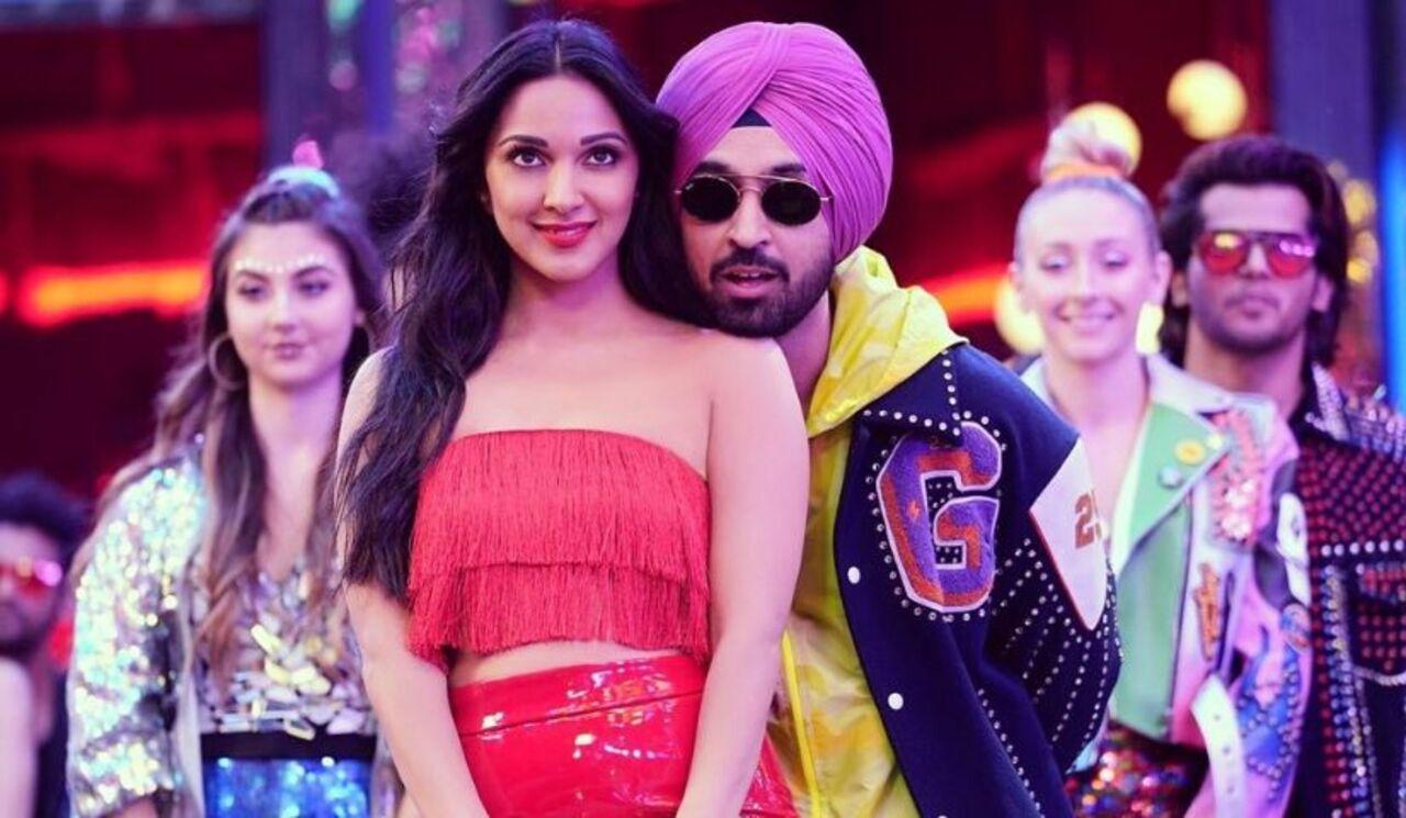 Good Newwz (2019) 
Kiara Advani shone with her performance in this multi-starrer which had cast like Akshay Kumar, Kareena Kapoor and Diljit Dosanjh. She played the role of an expecting mother. The film crossed over Rs 200 crore at the domestic box office
