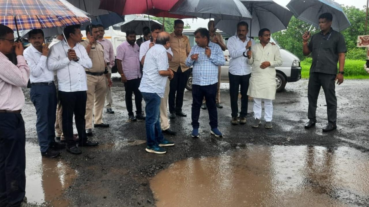 PWD Minister Ravindra Chavan visited the Mumbai Goa highway stretch between Panvel and Ratnagiri in order to inspect the ongoing construction work