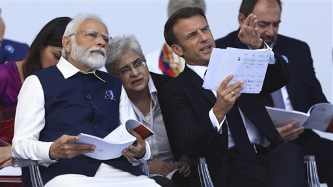 PM Modi, French Prez Macron hold talks to discuss ways to deepen bilateral ties