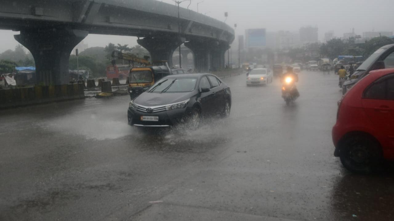 On Tuesday, the island city, eastern and western suburbs received an average rainfall of 7.37 mm, 23.01 mm and 21.01 mm, respectively, in the 10-hour period ending at 6 pm
 