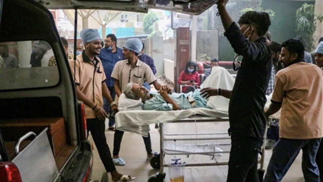 DCP Kanan Desai further added that a team of Police officials, Fire Department officials, Municipal Corporation, and Traffic Police, along with the MLA and the local leaders are working towards the safety of the general public inside and around the hospital
 