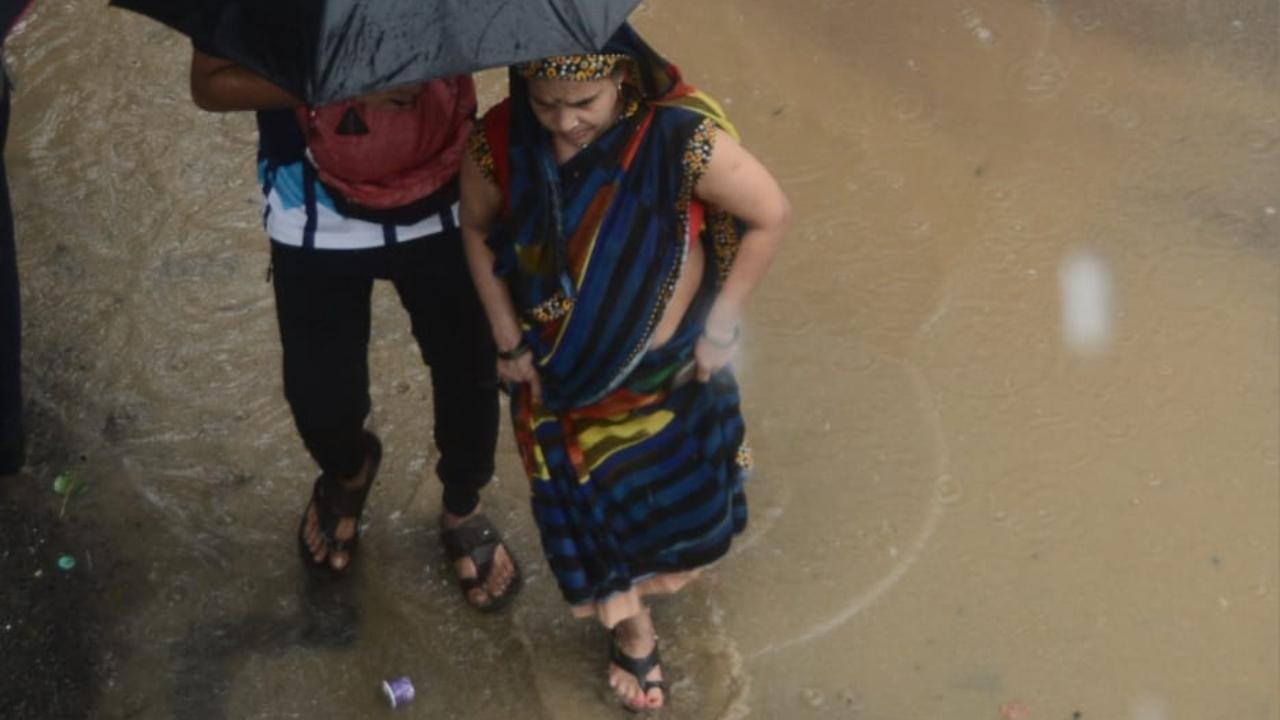 According to the Mumbai Traffic Police, the Andheri subway has been closed due to waterlogging
 