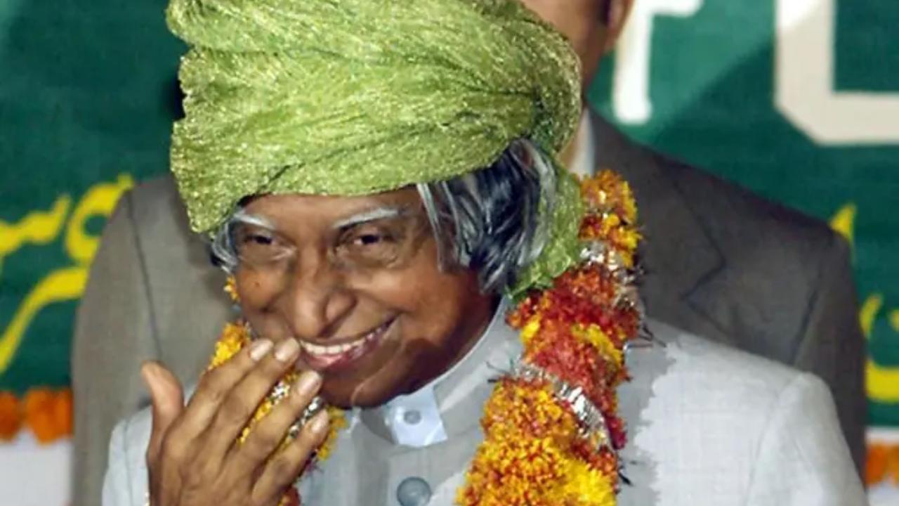 A. P. J. Abdul Kalam Death Anniversary: Rare photos and interesting facts about the 'missile man' of India