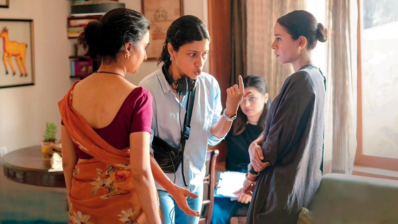 Konkona Sen Sharma directs Amruta Subhash and Tillotama Shome in Mirror, which is a part of Lust Stories 2