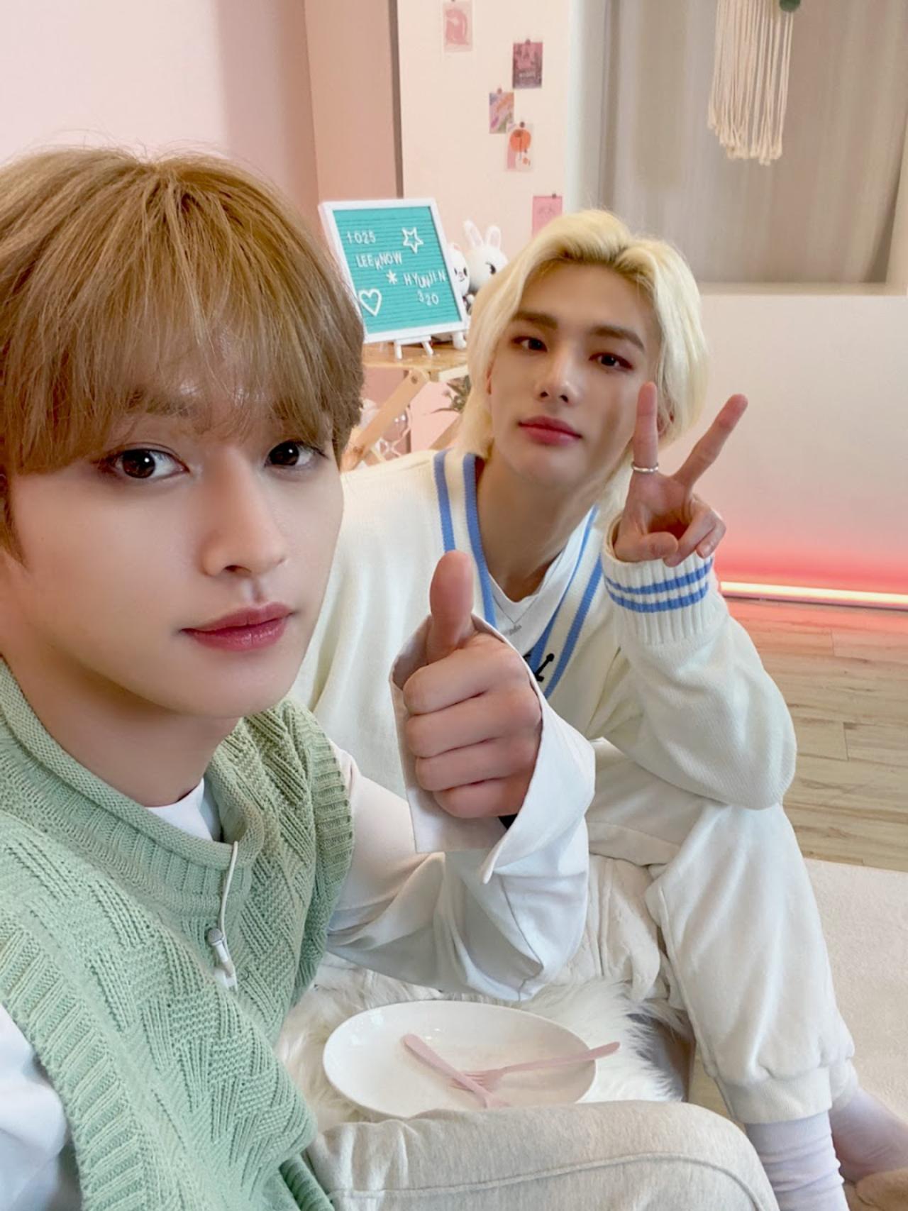 Stray Kids' Lee Know and Hyunjin
This laugh-a-minute duo, Lee Know and Hyunjin, are fan favorites thanks to the legendary tissue tale. Lee Know hilariously warns he'll cram Hyunjin's mouth with tissues when they're butting heads. But that's not their only unique way of sorting out their squabbles - STAYs will recall the unforgettable air fryer episode. Their comical friendship is just pure gold!