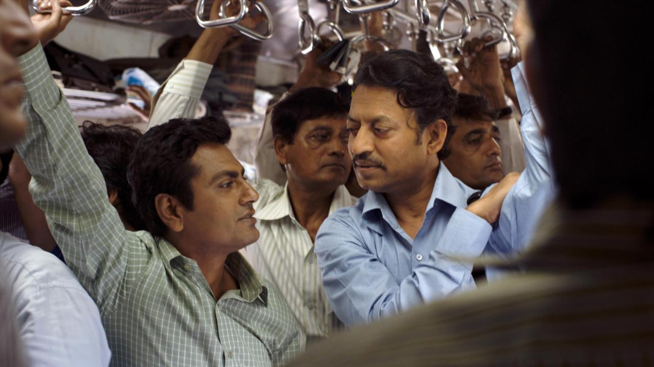 This unexpected mistake by Mumbai's otherwise reliable dabba service leads to an unlike correspondence between two strangers. With hints of romance, melancholia and longing, the film takes an essential part of Mumbai's everyday life and creates a stunning narrative