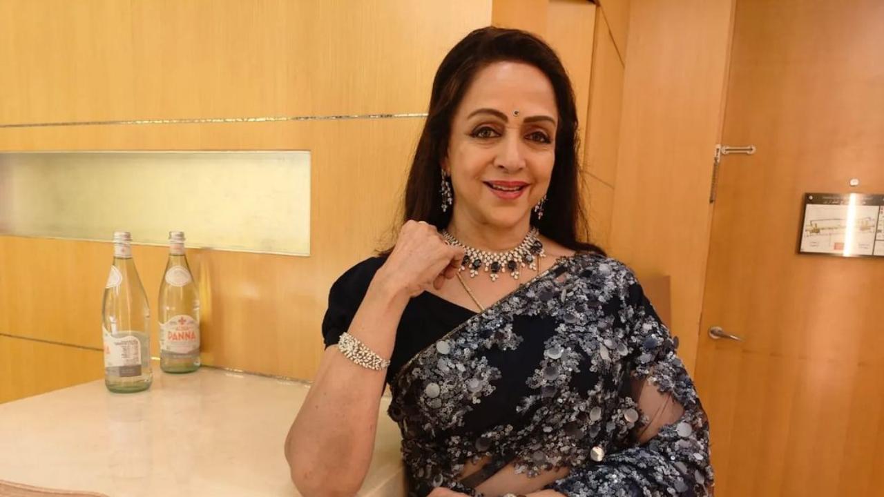 1280px x 720px - Hema Malini recalls filmmaker asking her to unpin saree for a scene;  reveals why she does not want to do films anymore