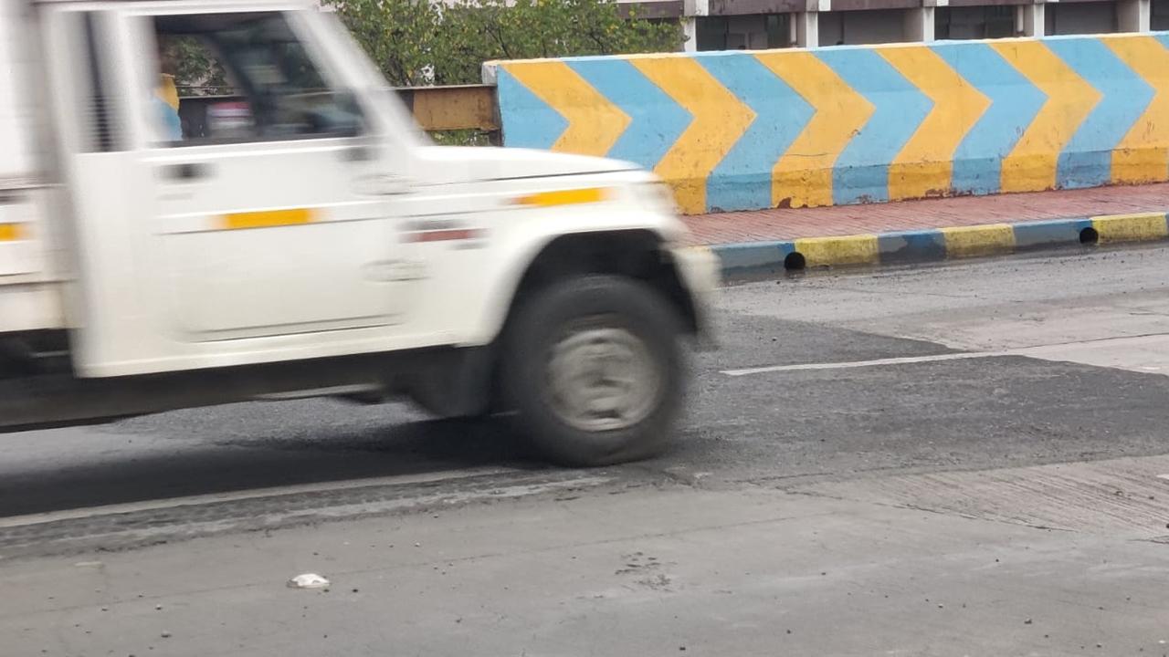 A stretch of the bridge, which is made of cement concrete, started deteriorating after just a few weeks of rain. The Mumbai Metropolitan Region Development Authority (MMRDA) had undertaken the widening of Kopri ROB to ease congestion on the Eastern Express Highway (EEH).