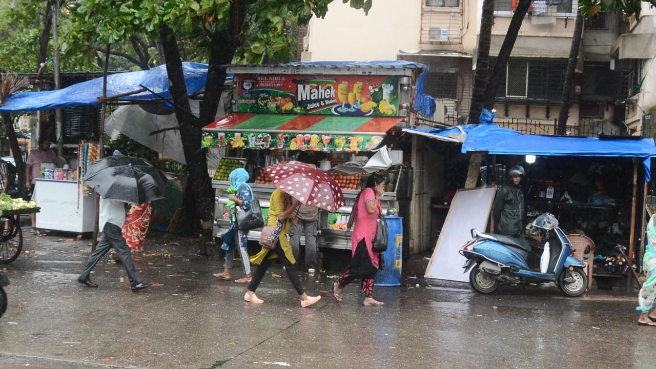 Rain intensity increased after midnight on Thursday and some areas like Dadar, Mahim, Khar, Matunga and Kurla recorded downpour in the range of 40 mm to 70 mm in the last 12 hours, as per rainfall data of the Brihanmumbai Municipal Corporation (BMC)