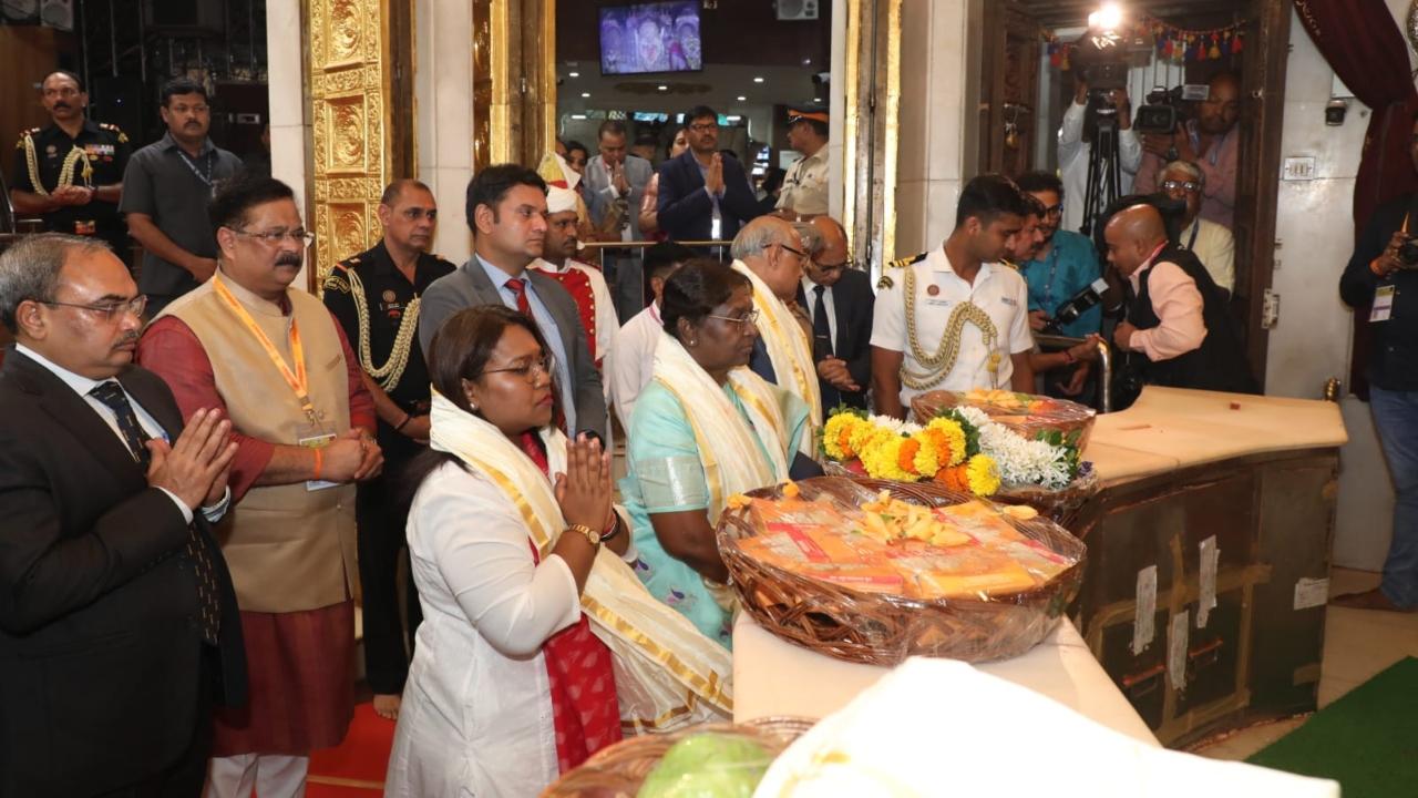 President Droupadi Murmu on Thursday visited the Siddhivinayak Temple during her Mumbai visit