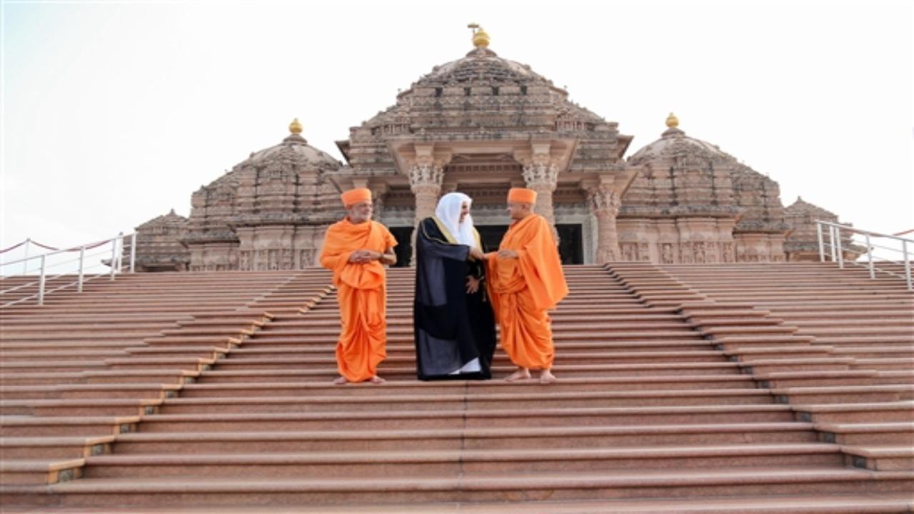 On Thursday, the President of the International Islamic Halal Organisation, spent three hours at the Swaminarayan Akshardham, saying India is a great example of Unity in Diversity and his visit to the Akshardham temple in the national capital only served to reinforce the belief.
