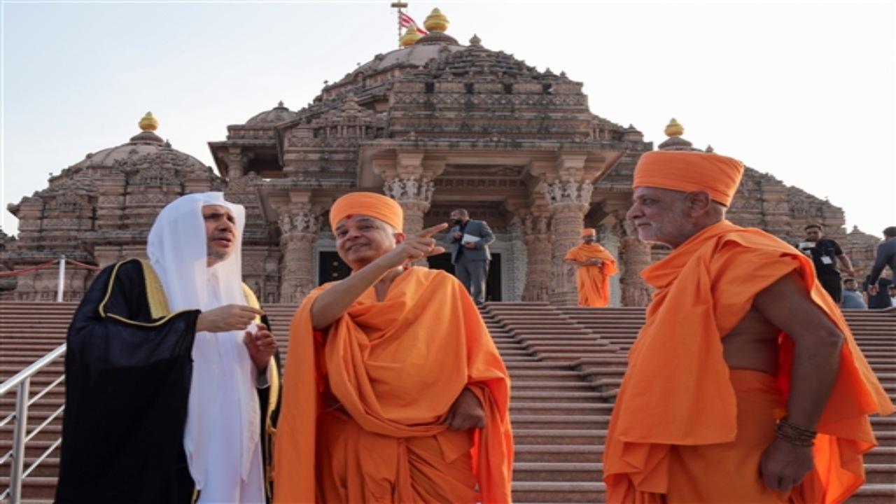 Al-Issa said he witnessed Akshardham's art, architecture, culture and values while also noting its glorious contribution to the world. 