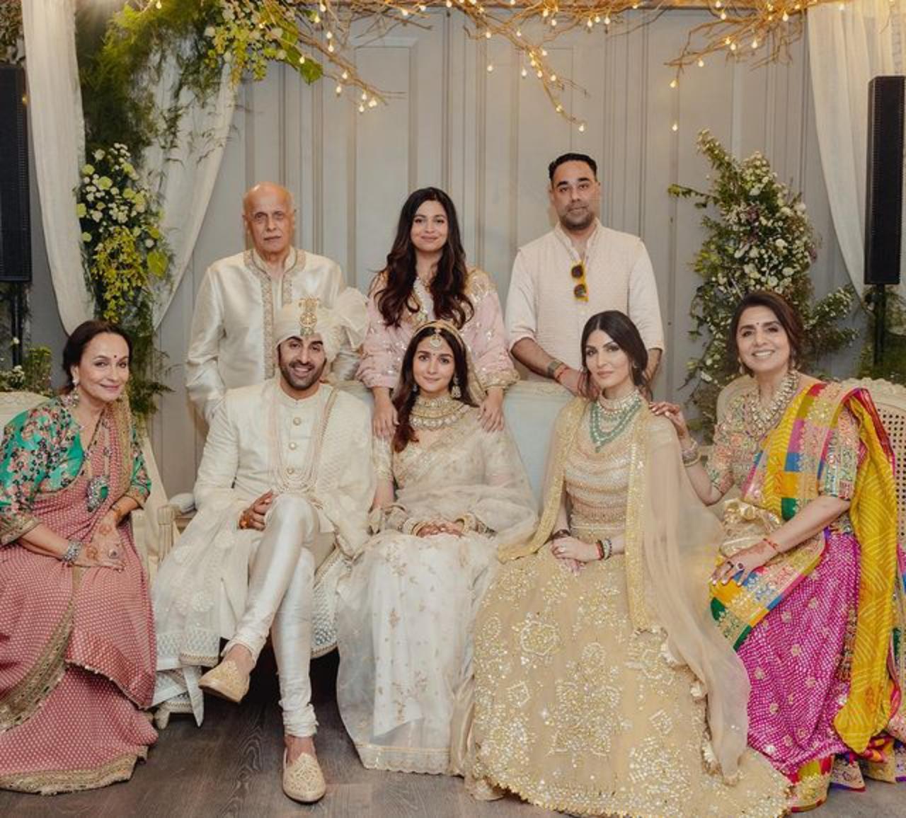 Veteran actress Neetu Kapoor shared a family picture from Ranbir Kapoor and Alia Bhatt's wedding