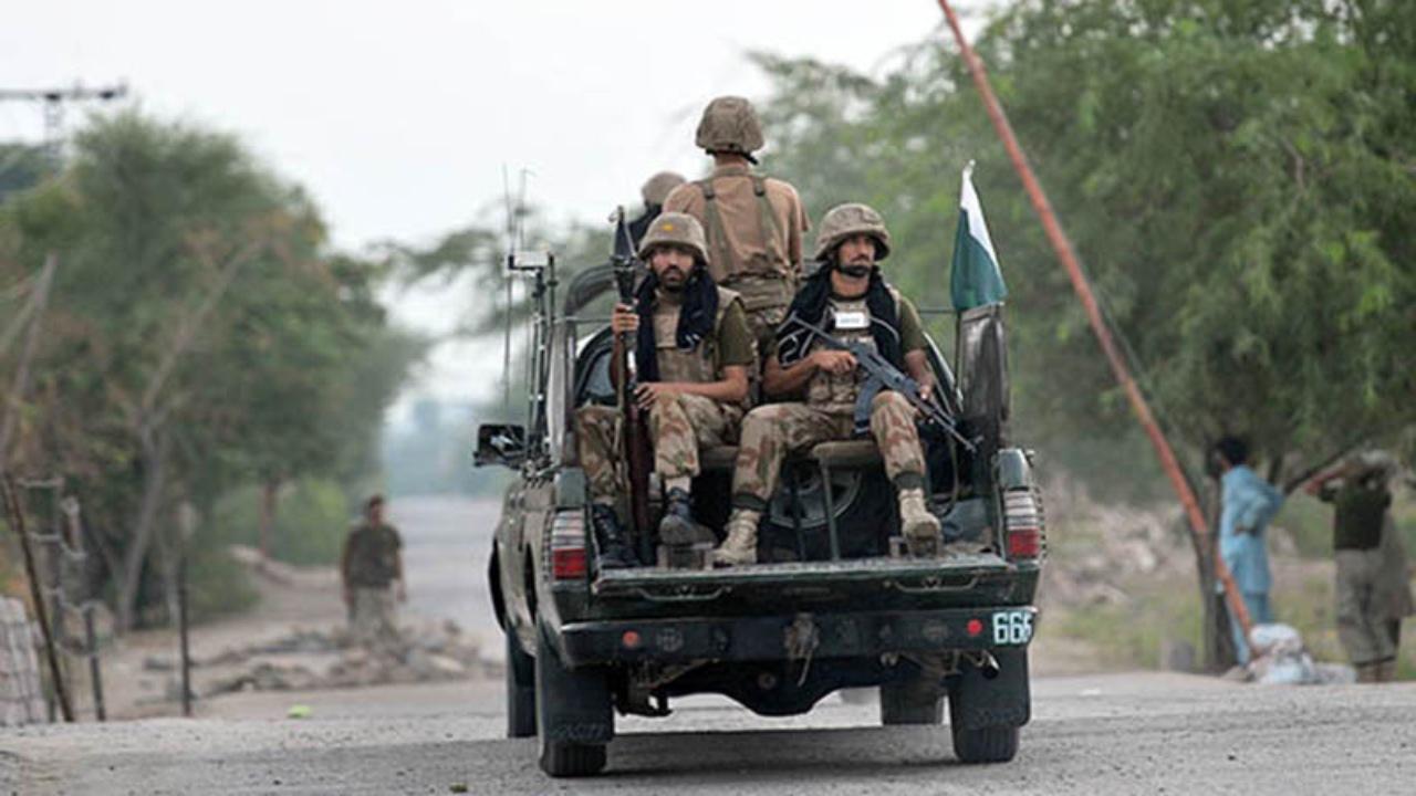 Militants attack army garrison in Pakistan's Balochistan; 4 soldiers killed, 5 others injured
