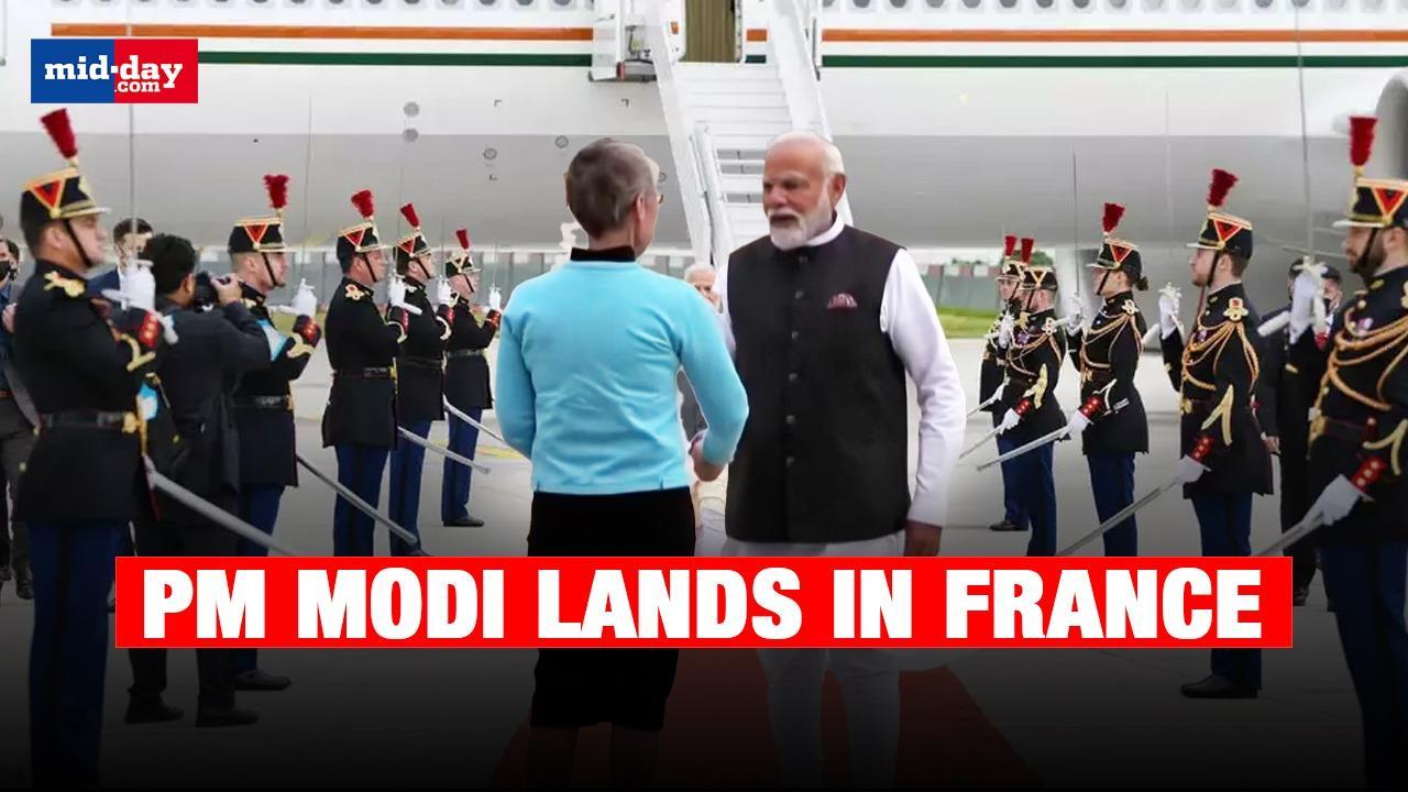 PM Modi France Visit 2023: PM Modi lands in France, receives ceremonial welcome