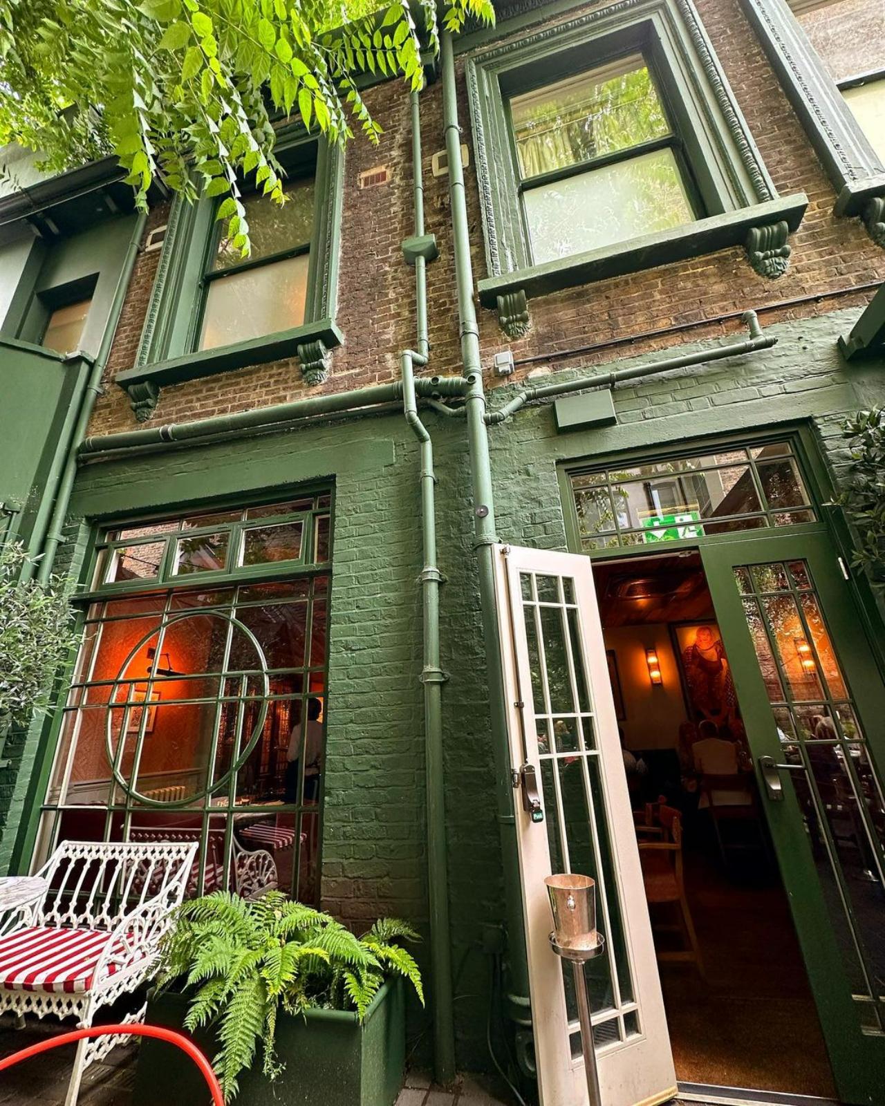 Rhea treated her fans to glimpses of London's regal architecture. Take a look at this Victorian-era re-inspired brick building. The light within beckons weary Londoners to step inside and explore