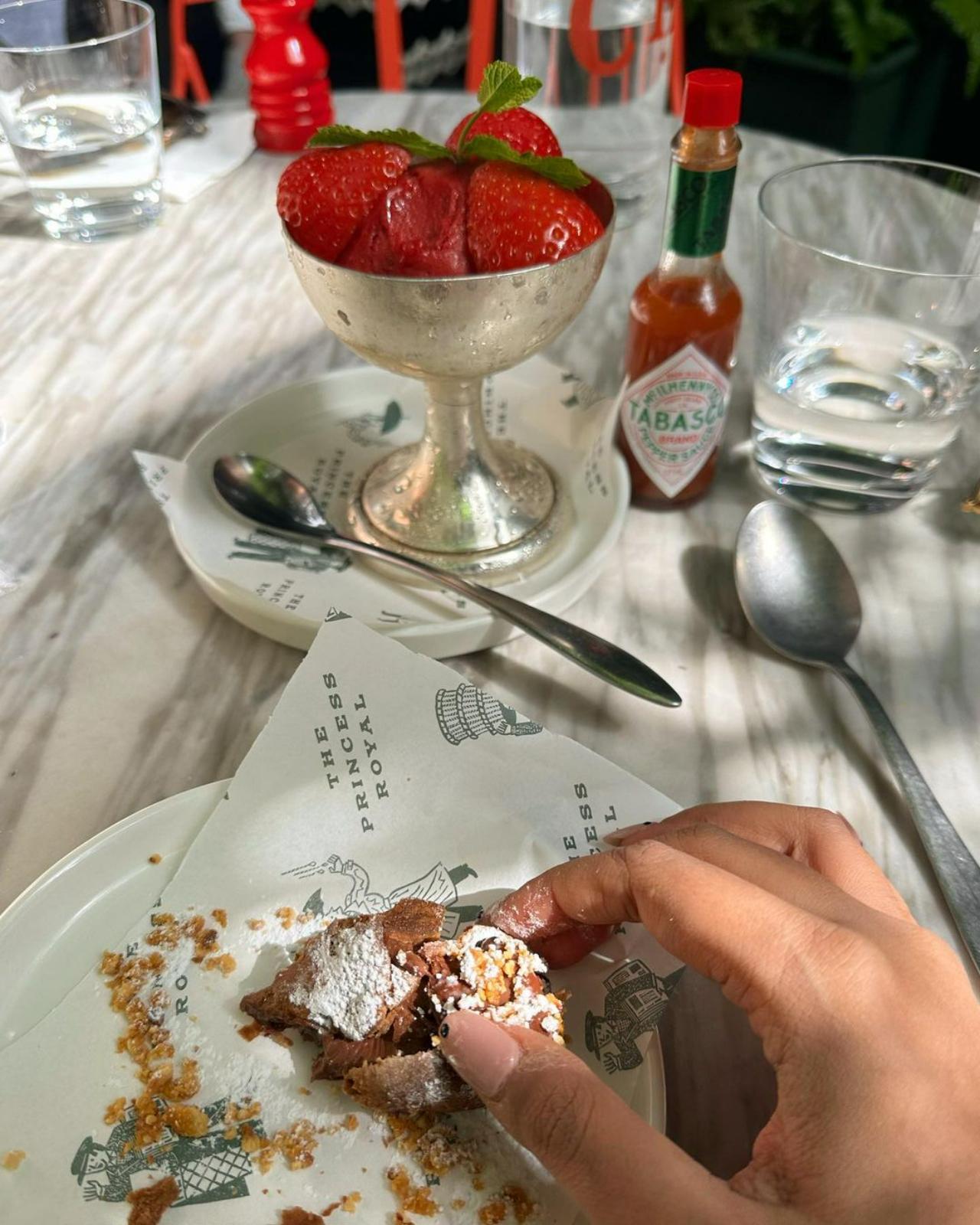 Sugared cookies, fresh red strawberries and...tabasco sauce? Huh, interesting combination - we wonder what the producer's reaction was if she combined all three! 