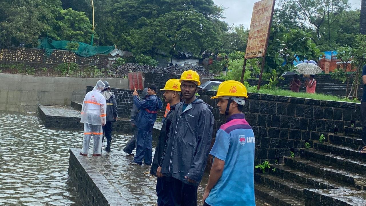 The RDMC said that the incident was reported to the disaster management unit at around 2:12 pm following which the civic officials rushed to the spot to locate the boy. His body was fished out at 5:10 pm. His body has been sent for post mortem. Vartak Nagar police has registered a case and is probing further