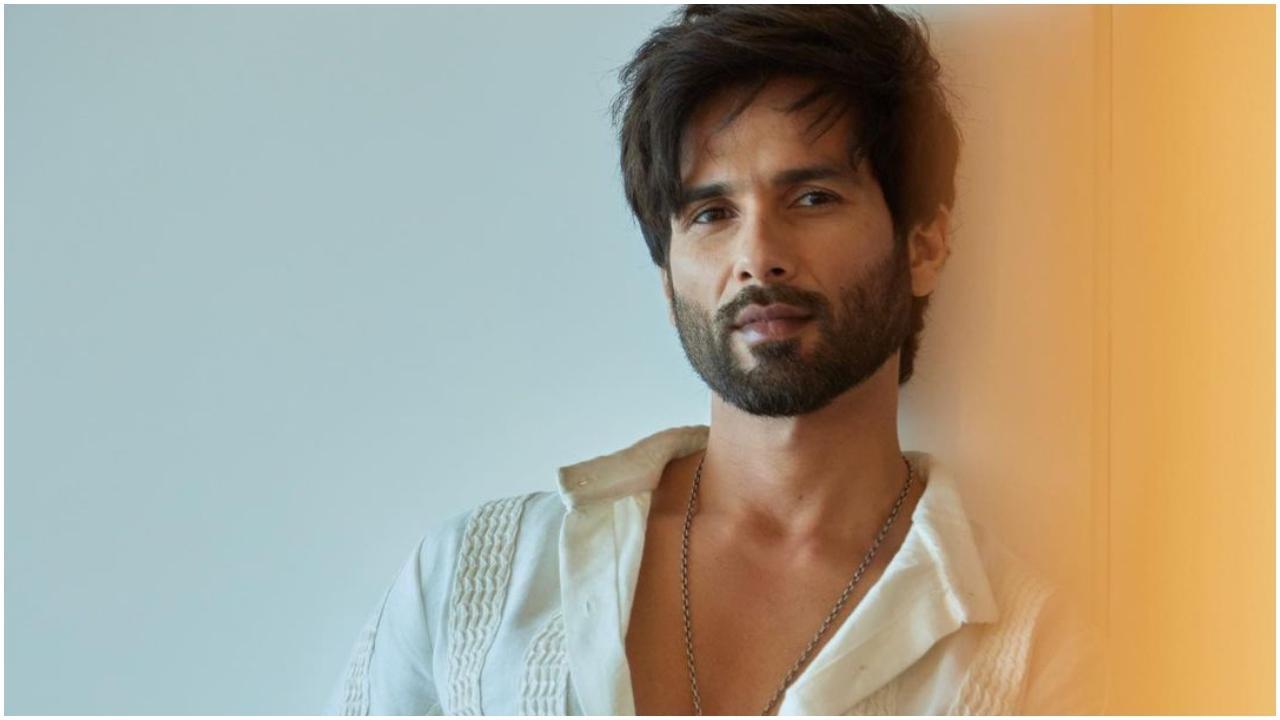 Shahid Kapoor Sex Video - Shahid Kapoor on the photo of him kissing then-girlfriend being published |  Exclusive