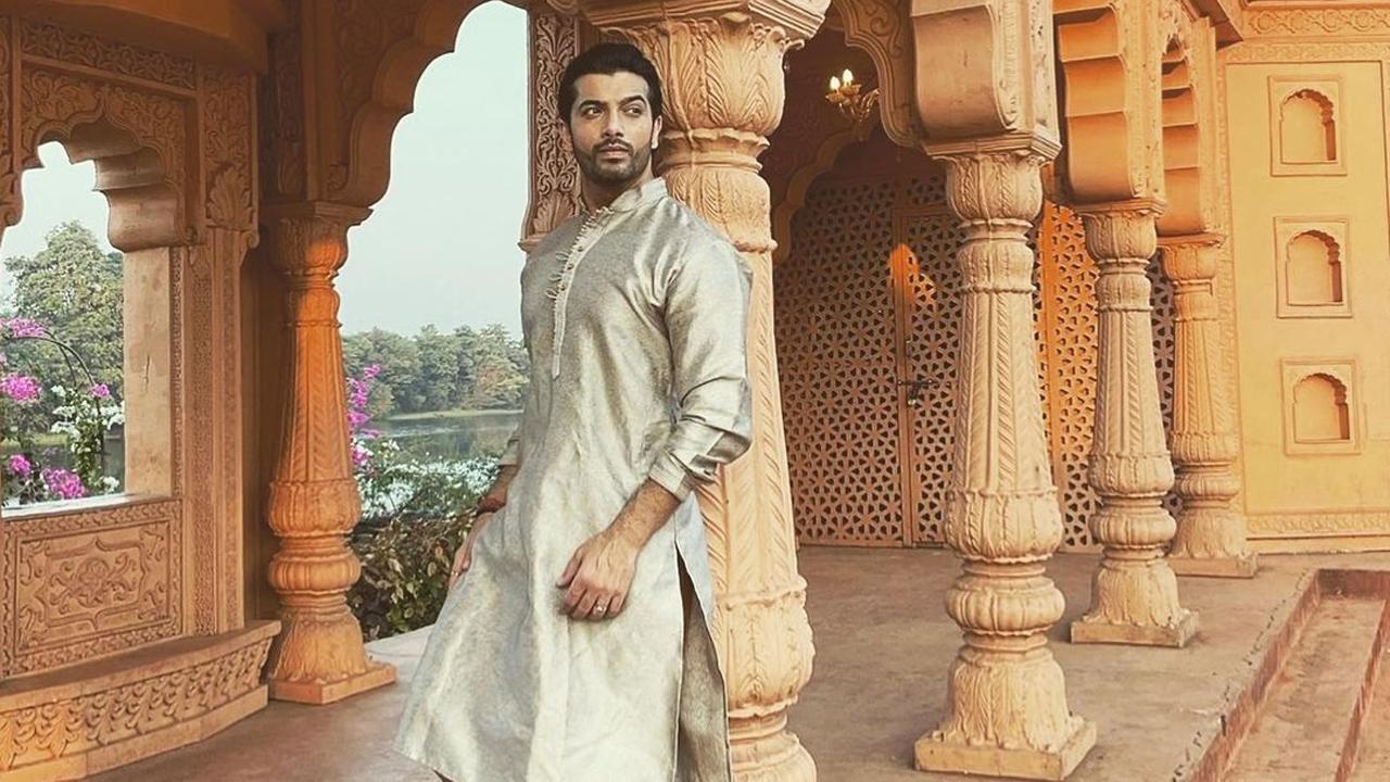 Sharad Malhotra embraces the dark side in 'Honey Trap'