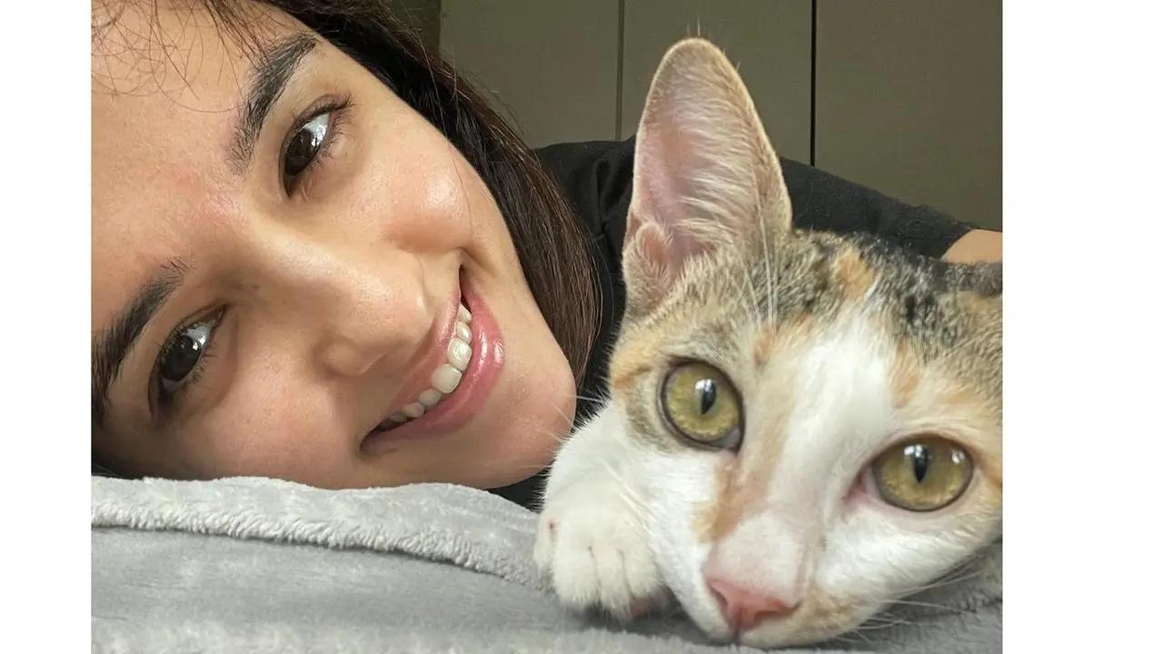 Actress and influencer Shirley Setia, is pet mom to three cats, Thor, Loki and Sylvie. She says, “It started off with one, Loki a Persian cat. Sylvie found me and I adopted her. I used to walk a lot during lockdown, upto 10 kilometres and that’s how I found her.”