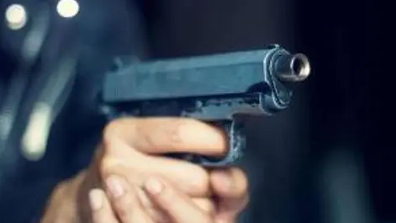 Georgia suspect in 4 killings fatally shot, 2 officers hurt in gunfire exchange