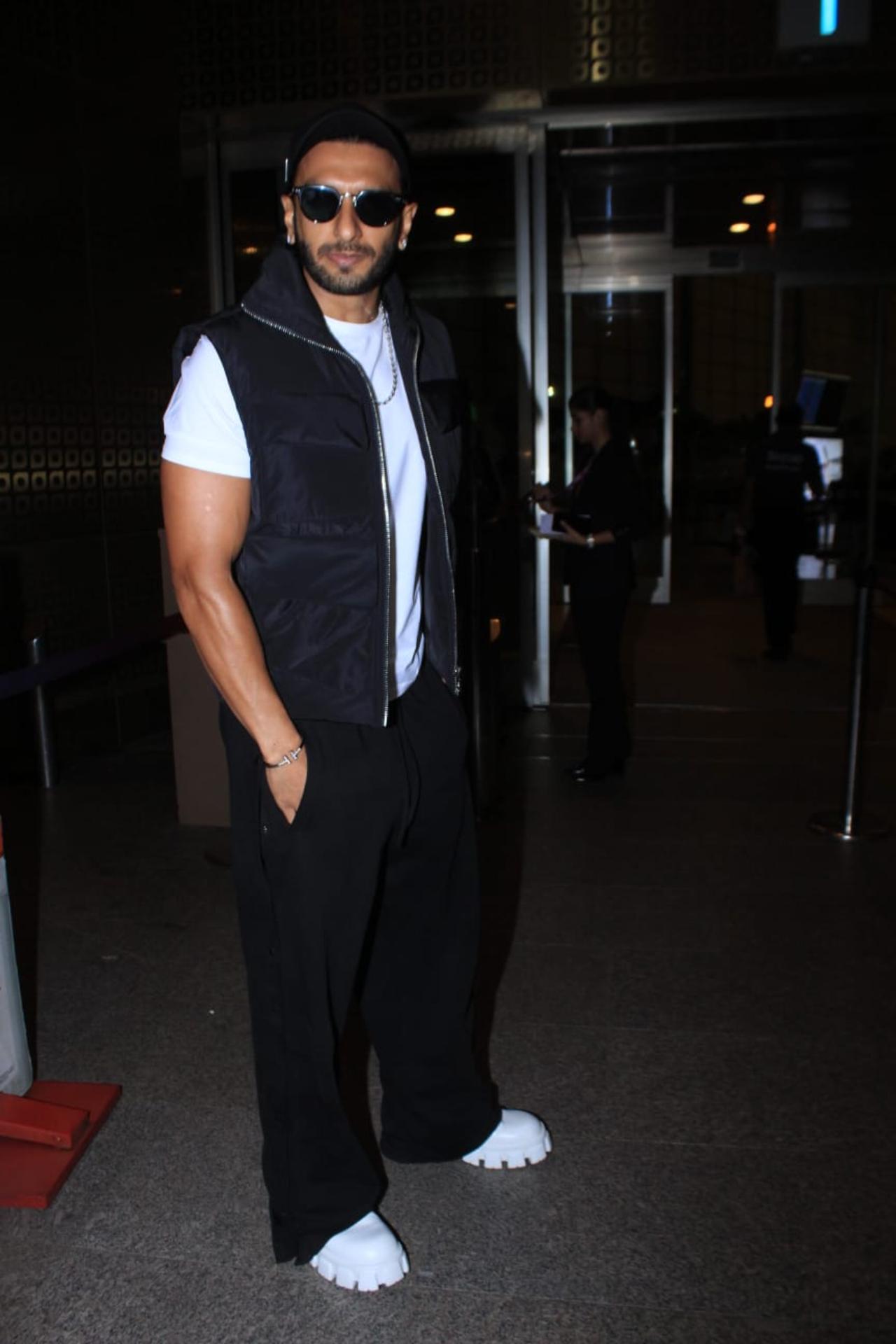 Ranveer Singh was snapped at the airport as he left for Baroda to kick start the promotions of 'Rocky Aur Rani Kii Prem Kahaani'