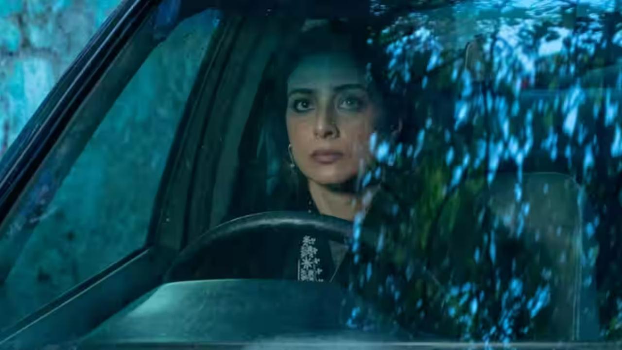 Tabu in Khufiya
Veteran actress Tabu known for her spectacular roles in crime films like Drishyam and Andha Dhun plays an operative of the R&AW in Khufiya. She is assigned a mission to track down a mole who is selling defense secrets