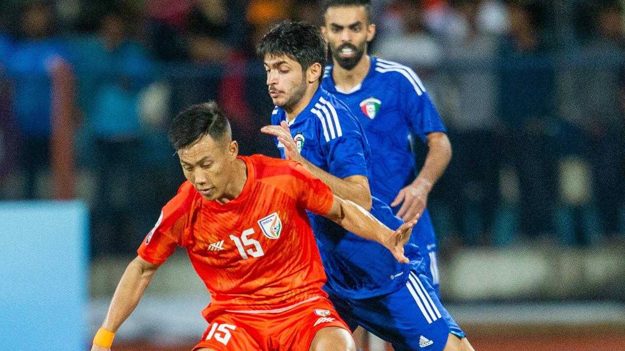 Despite conceding a goal early, India’s defence was commendable throughout the entire 120 minutes of play. The pairing of Sandesh Jhingan and Mehtab Singh did a commendable job whilst being under immense pressure, courtesy the Kuwaiti attack. Also, credit goes to Akash Mishra and Nikhil Poojary for their tireless shift on either flanks.